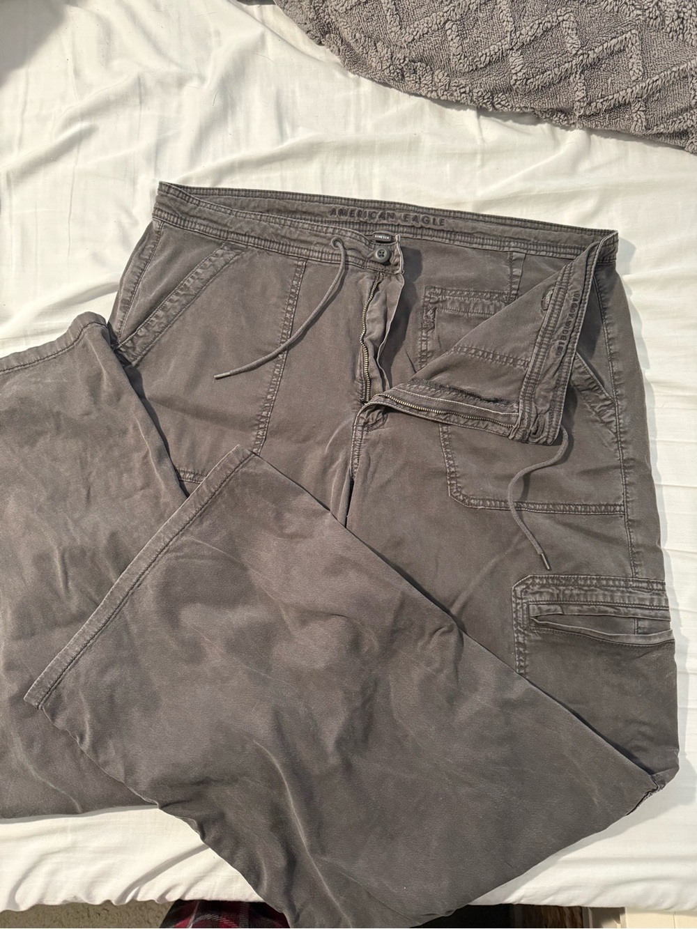 American Eagle Outfitters Gray Women’s Cargo Pants